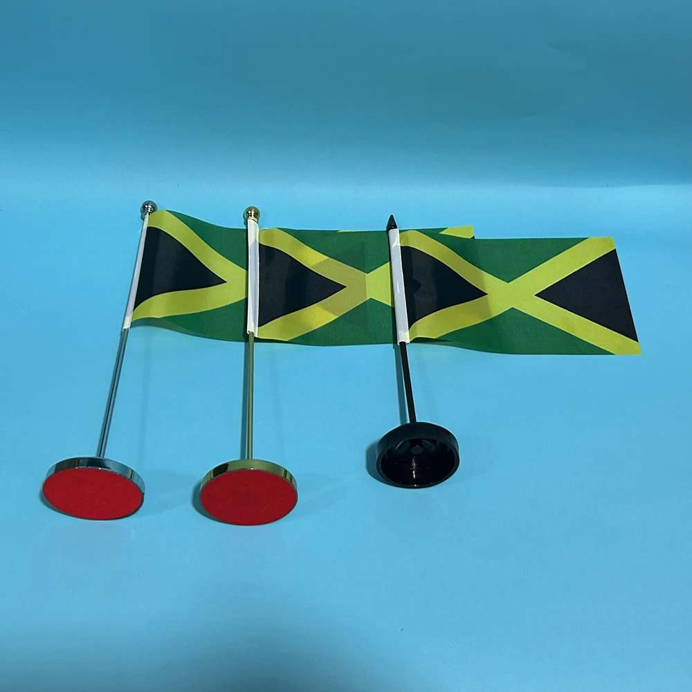 Detalle del mástil y base de la bandera