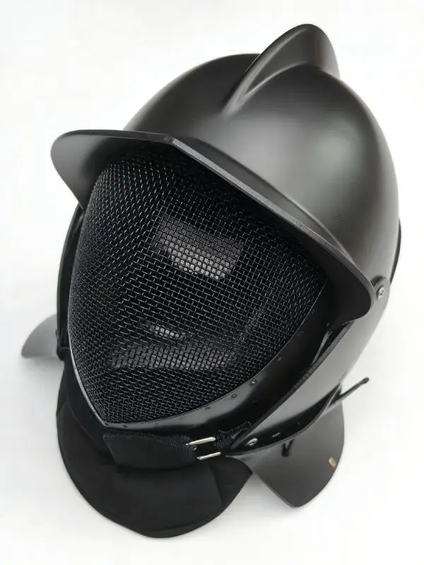 Detalle del casco con textura de estilo histórico