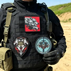 Parche táctico vikingo con velcro, lobo, espada y runas