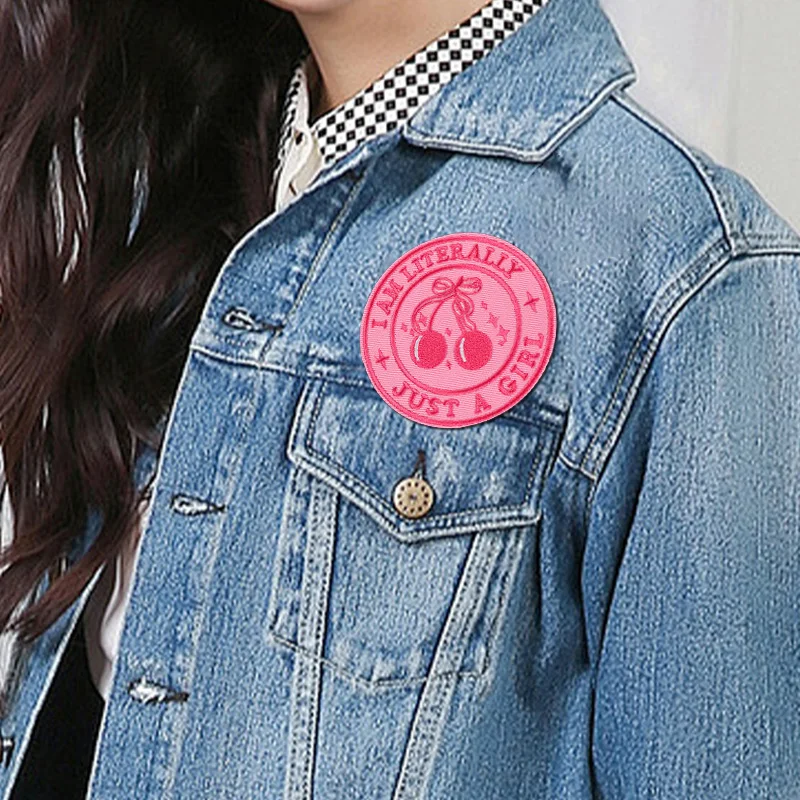 Parche bordado termoadhesivo Soy una chica para gorra - imagen 4