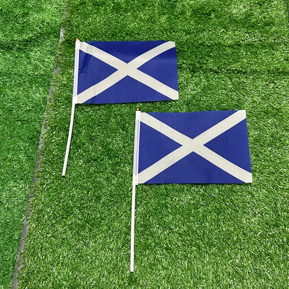 Bandera escocesa ondulada con poste plástico para exterior - imagen 2
