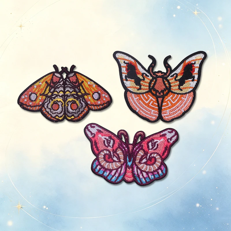 Parches termoadhesivos bordados mariposa de las constelaciones - imagen 5