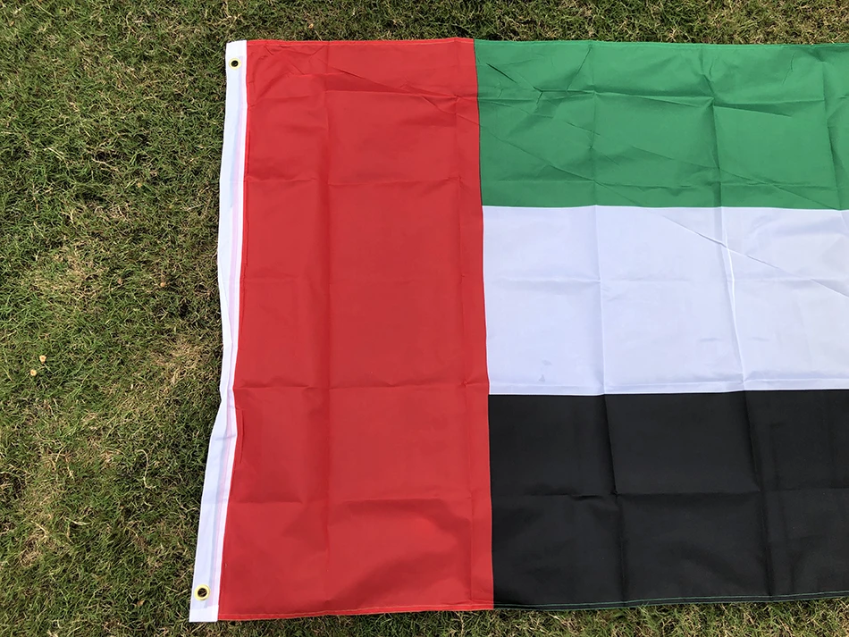 Bandera lista para colgar y decorar espacios