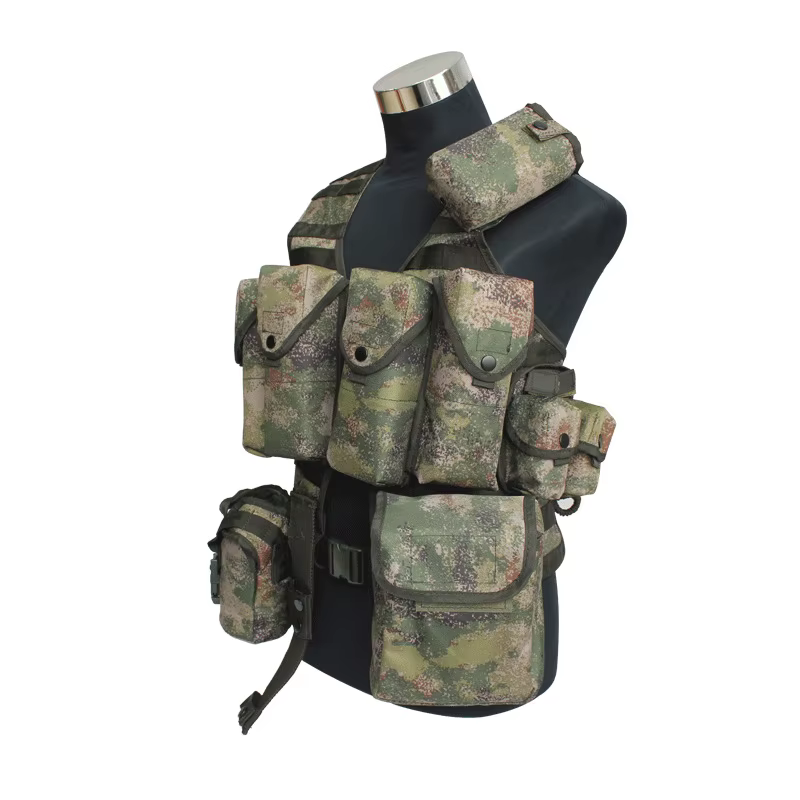 Detalle de correas y cierre de la mochila