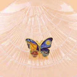 Pin esmalte mariposa cielo estrellado – Broche metálico para ropa y complementos