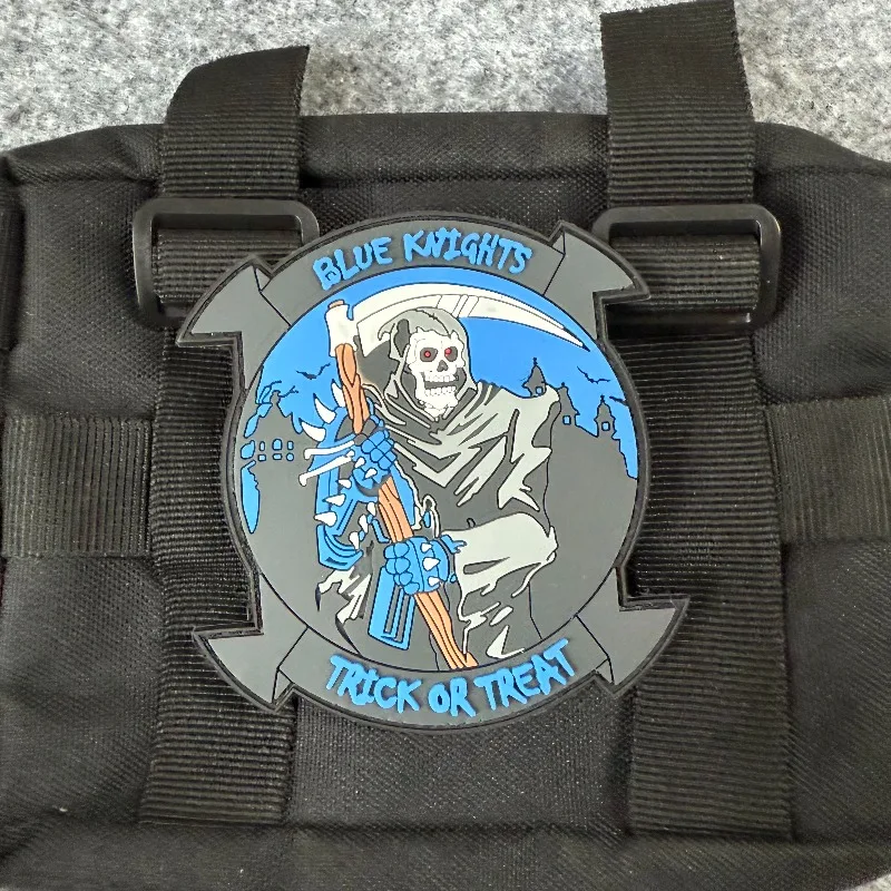 Parche táctico PVC 3D calavera moral con velcro para mochila - imagen 5