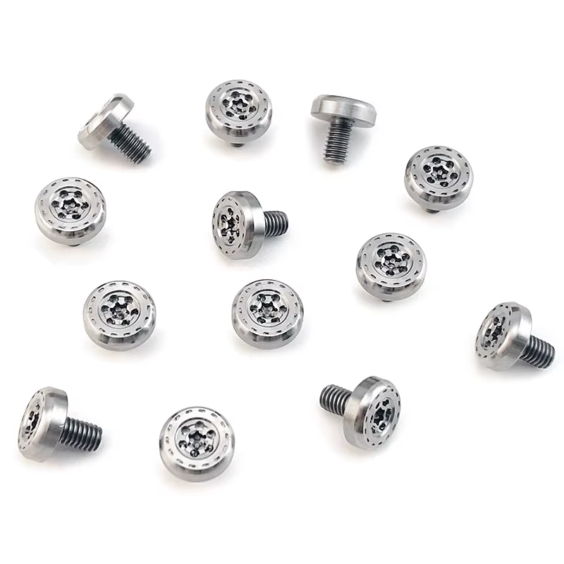 Tornillos de titanio Torx de cabeza de botón y remaches - imagen 2