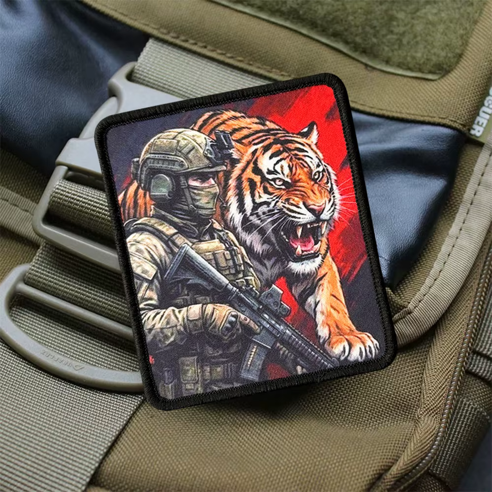 Parche bordado operador y tigre con velcro