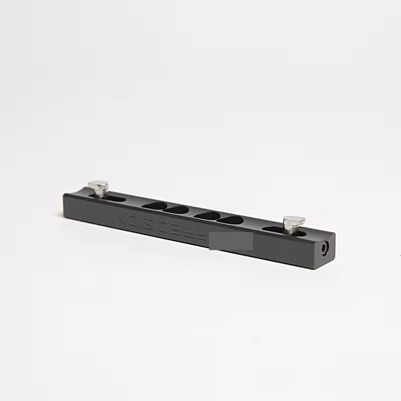 Clip táctico de metal con montaje offset 45° para linterna - imagen 4