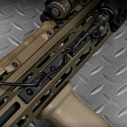 Abrazadera M-LOK para cable de linterna táctica modular