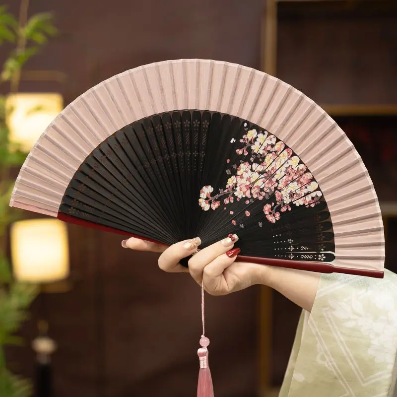 Abanico plegable de seda estilo oriental antiguo portátil con flecos - imagen 3