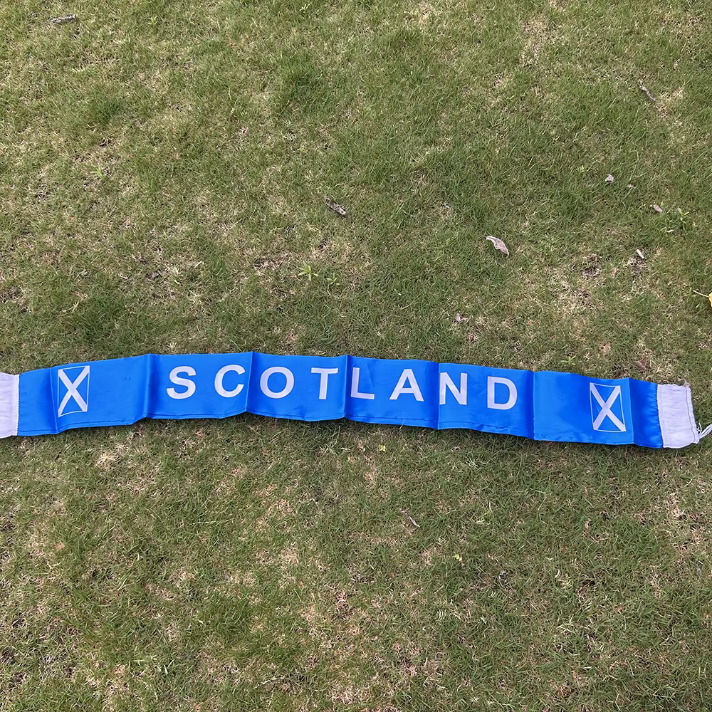 Bufanda de Escocia de satén doble cara con borlas - imagen 5