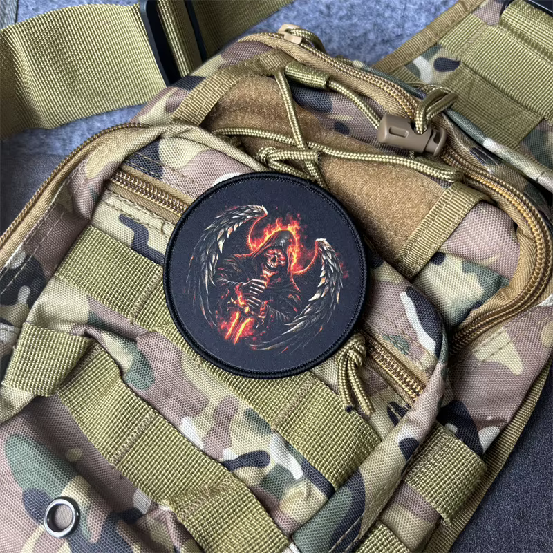 Parche militar táctico alas calavera – insignia moral bordado - imagen 2