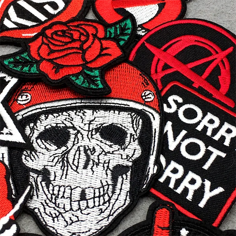 Parche bordado fantasma rojo táctico – Para chaleco MOLLE - imagen 5