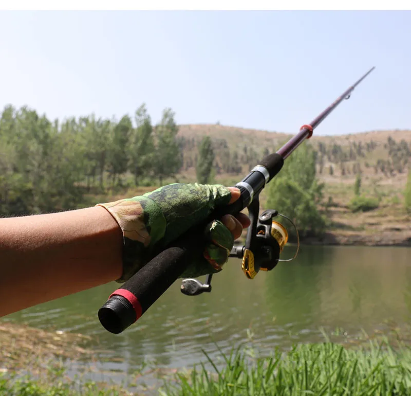 Guantes en uso pescando