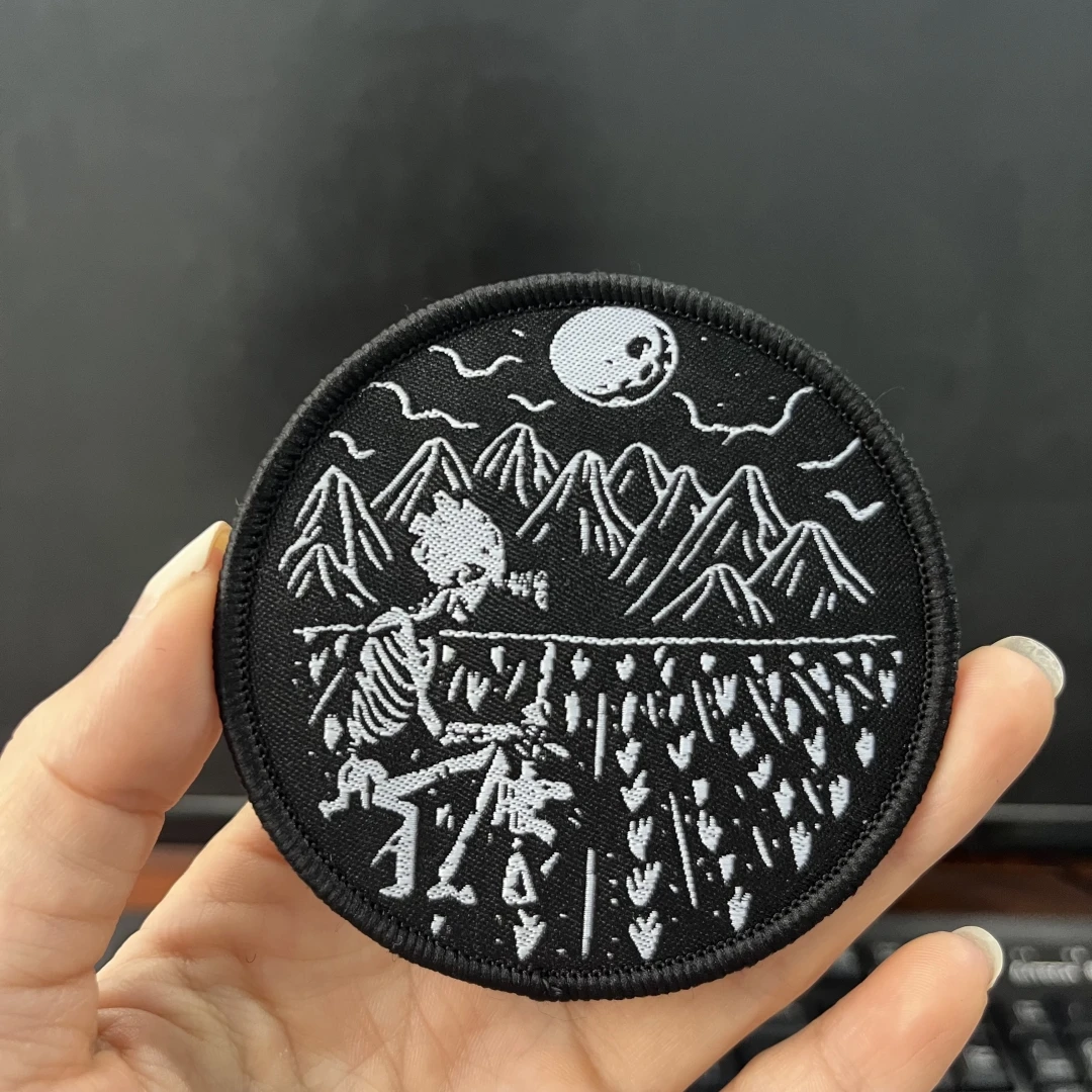 Parche táctico calavera gato con relámpago para mochila