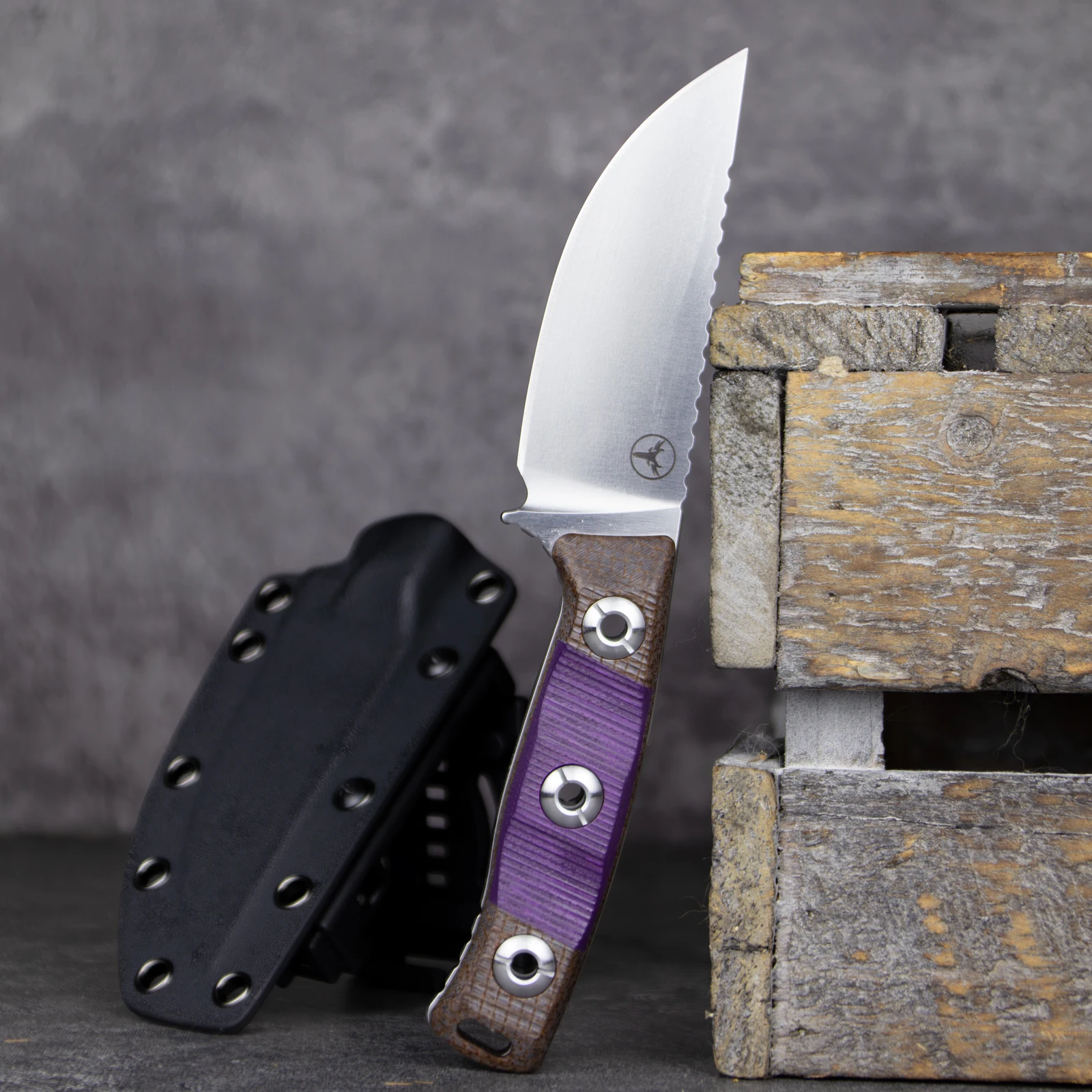 Detalle de la empuñadura del cuchillo