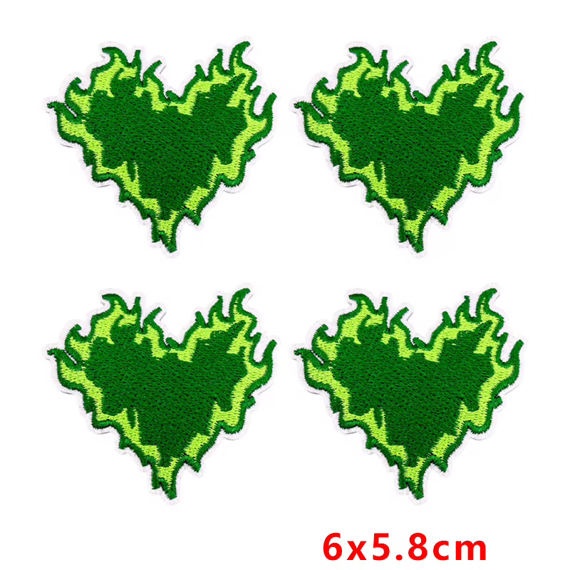 Parche termoadhesivo bordado corazón de llama gótico para ropa - imagen 4