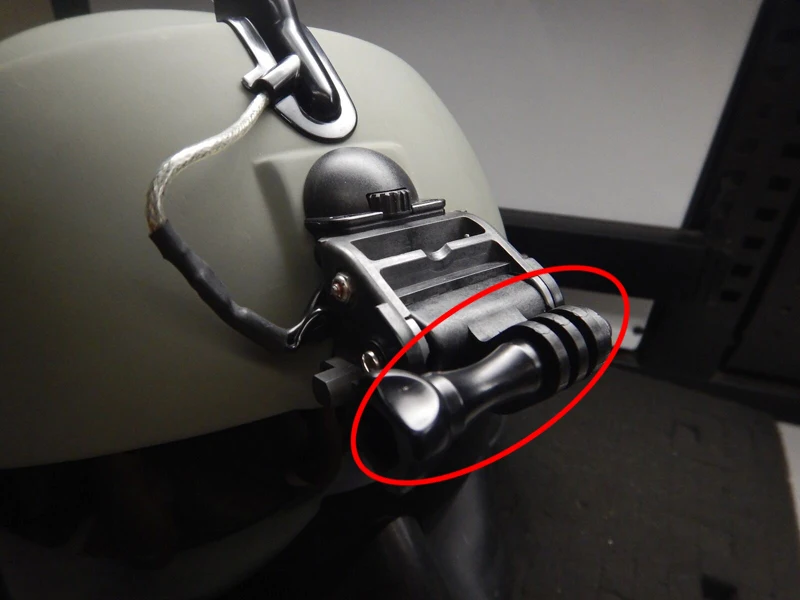 Montura ANVIS y soporte de fijación