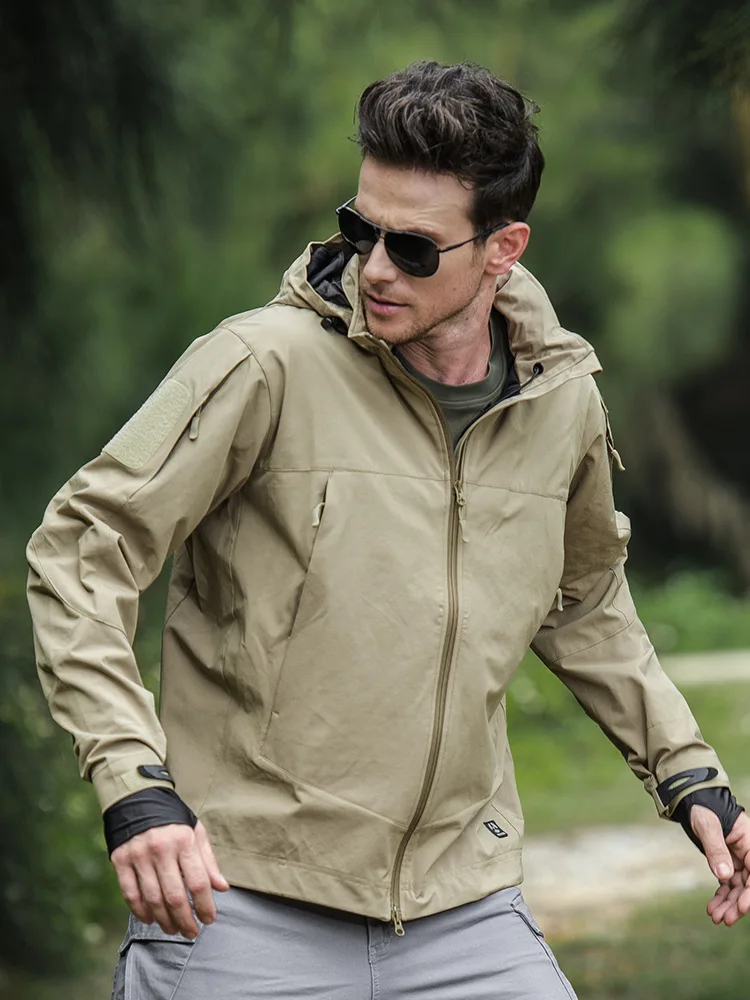 Chaqueta táctica softshell ligera a prueba de viento y lluvia - imagen 4
