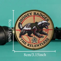 Parche táctico THE RELENTLESS Honey Badger bordado gancho y bucle