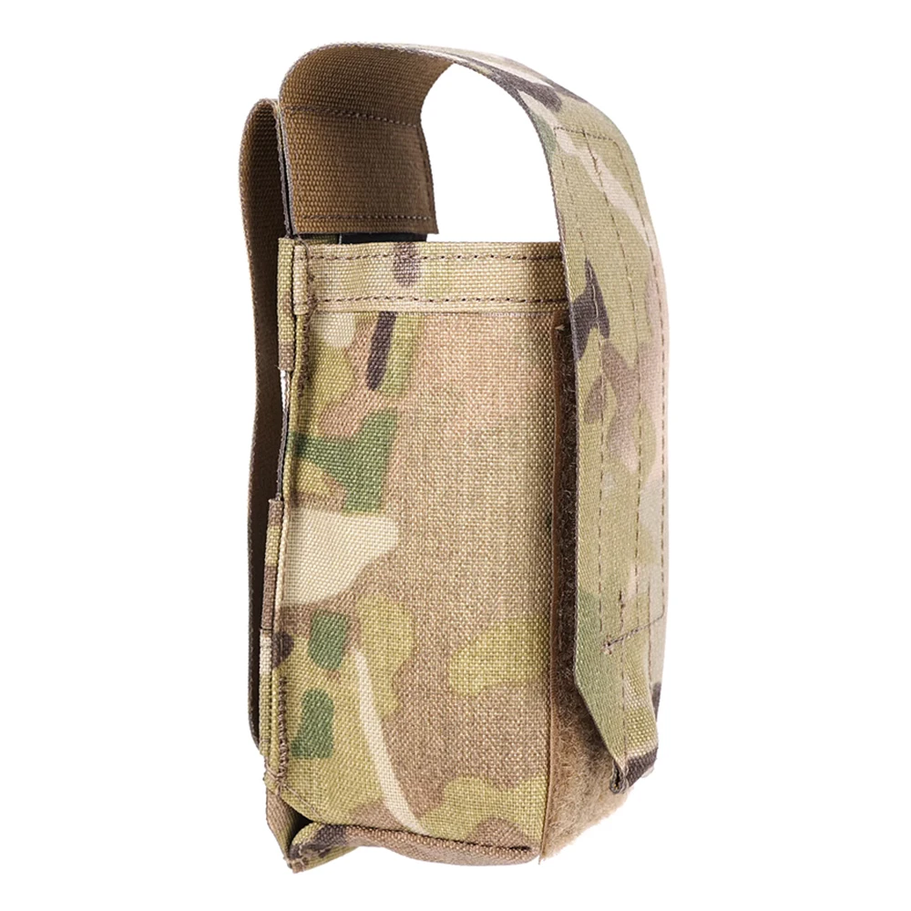Uso práctico de la bolsa táctica PEW TACTICAL BFG Molle Smoke Egg Pack en un chaleco de airsoft