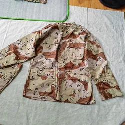 Ropa táctica de entrenamiento exterior chocolate desierto multitono