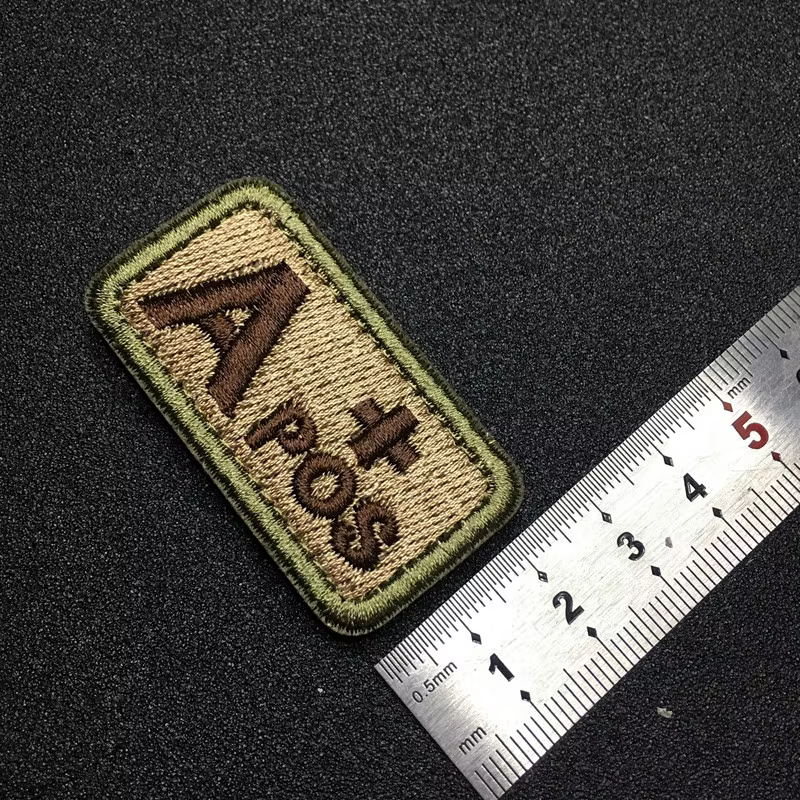 Parche grupo sanguíneo táctico – Bordado velcro militar AB - imagen 2
