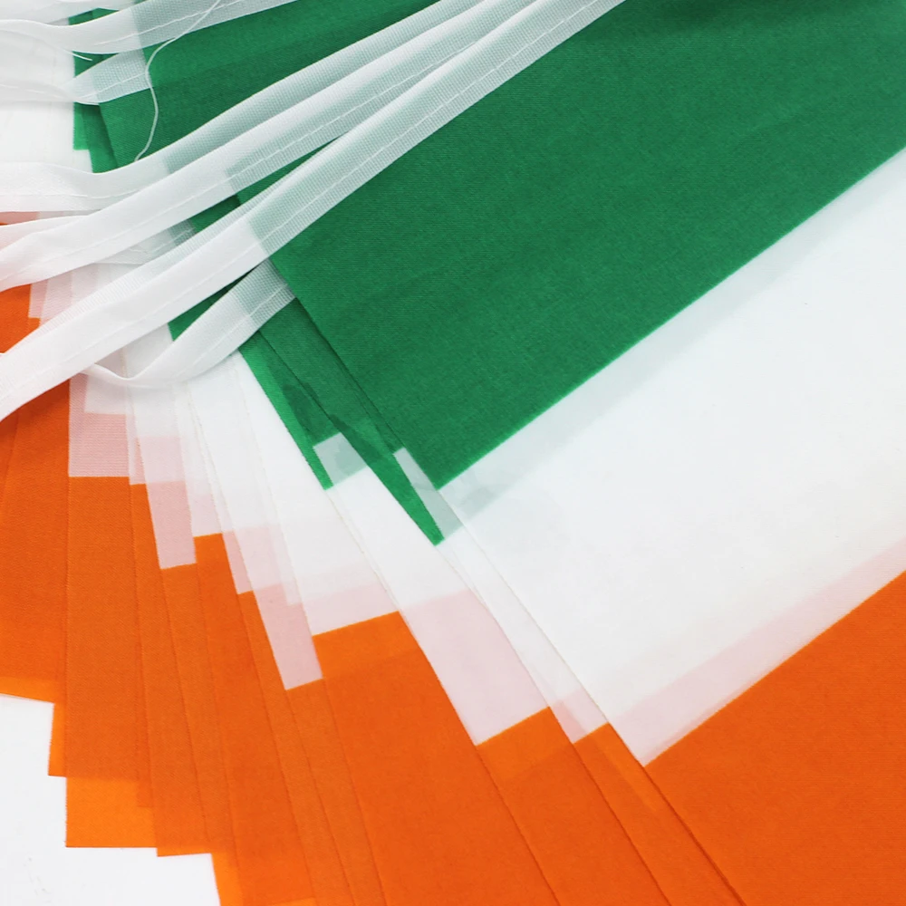 Bandera irlandesa en cuerdas