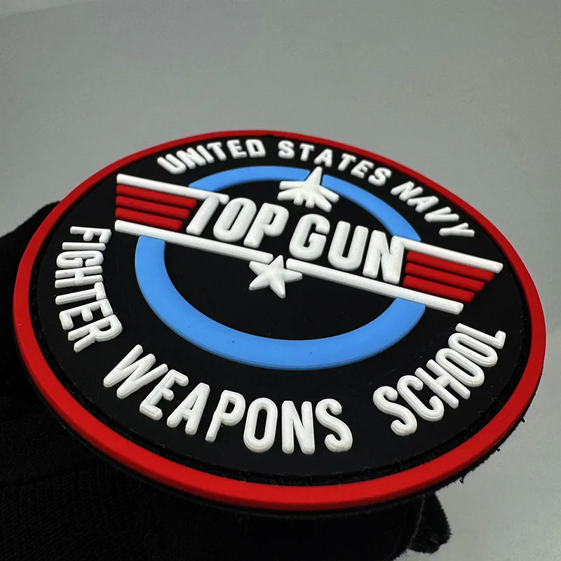 Parche táctico PVC 3D Top Gun luminoso nocturno para mochila - imagen 3