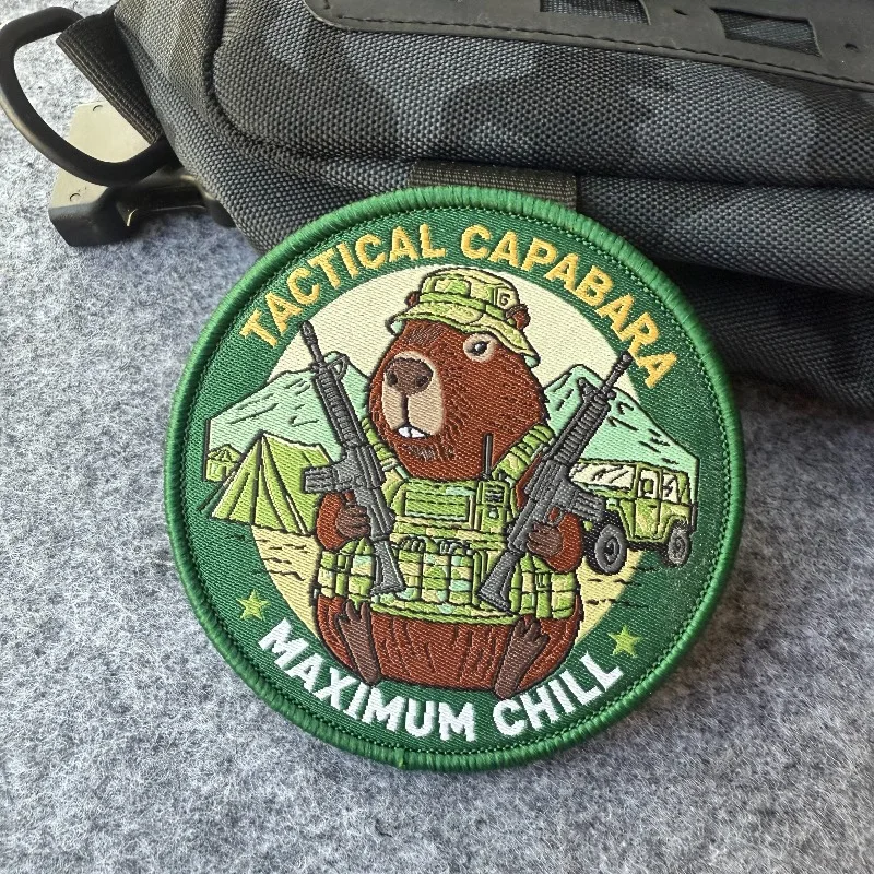 Parche táctico bordado capibara con gancho y bucle para mochila