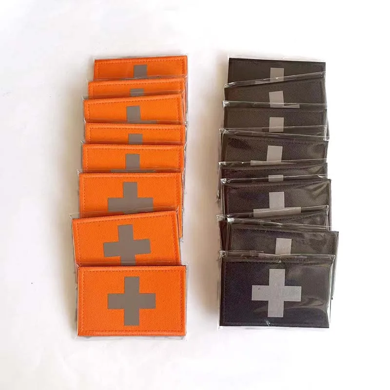 Parche táctico bordado cruz médica reflectante Suiza IR - imagen 4