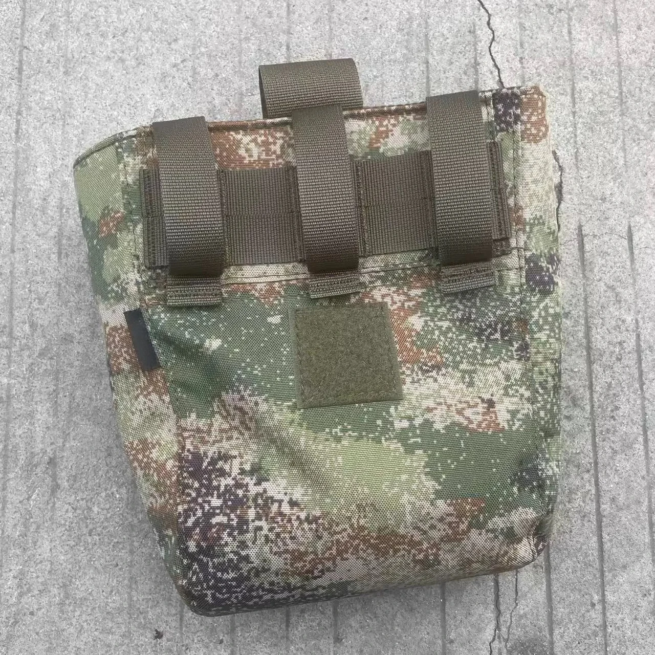 Bolsa táctica plegable de camuflaje para exterior y transporte