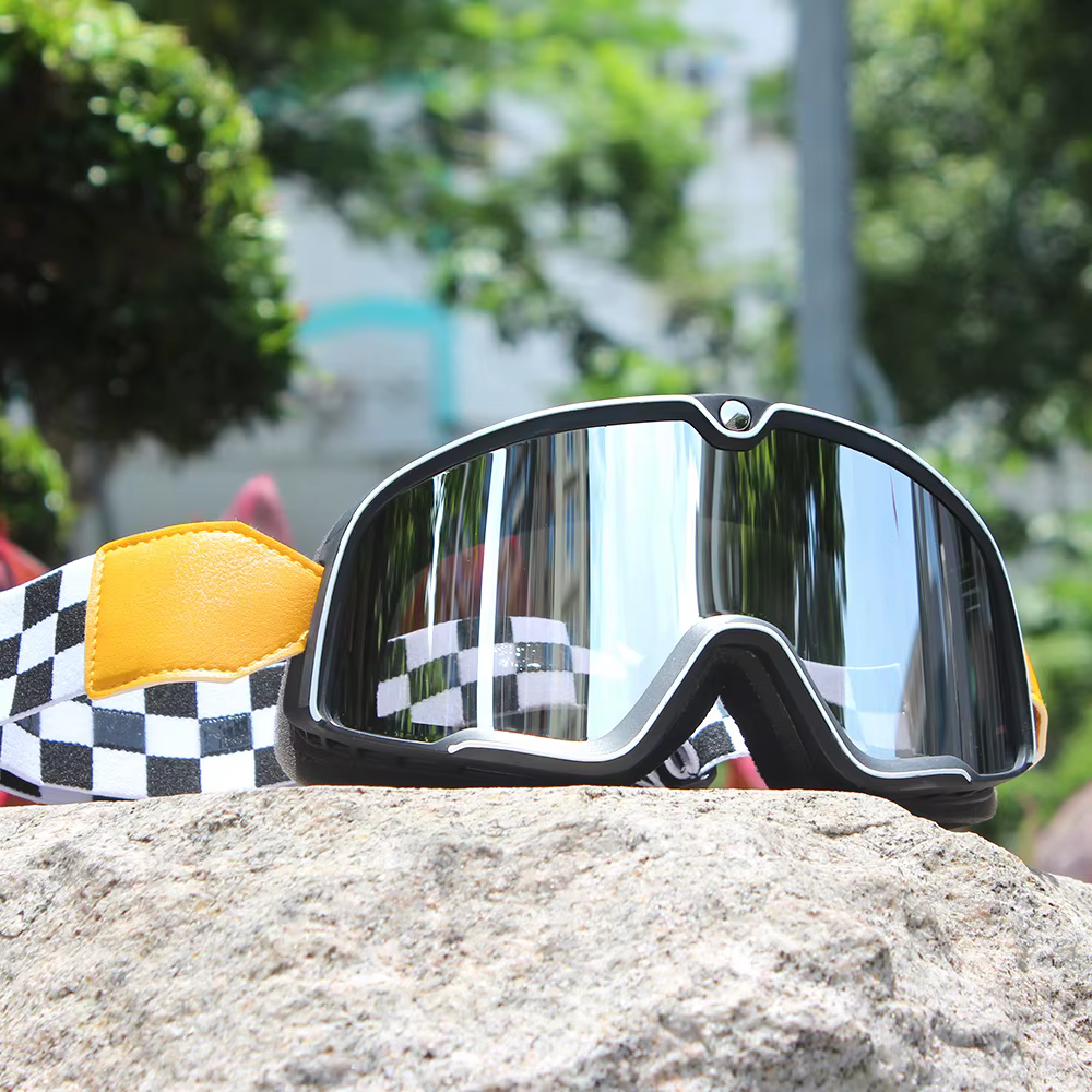Uso en ciclismo de las gafas retro