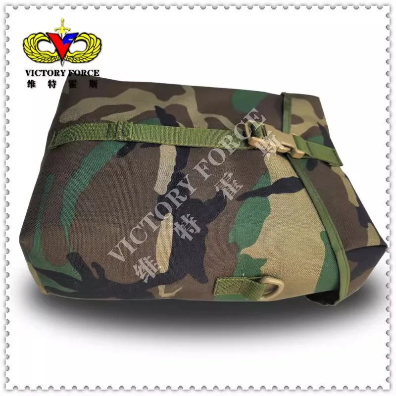 Pack táctico woodland MOLLE para equipamiento militar - imagen 2