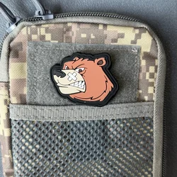 Parche táctico de PVC oso enfadado con velcro para mochila