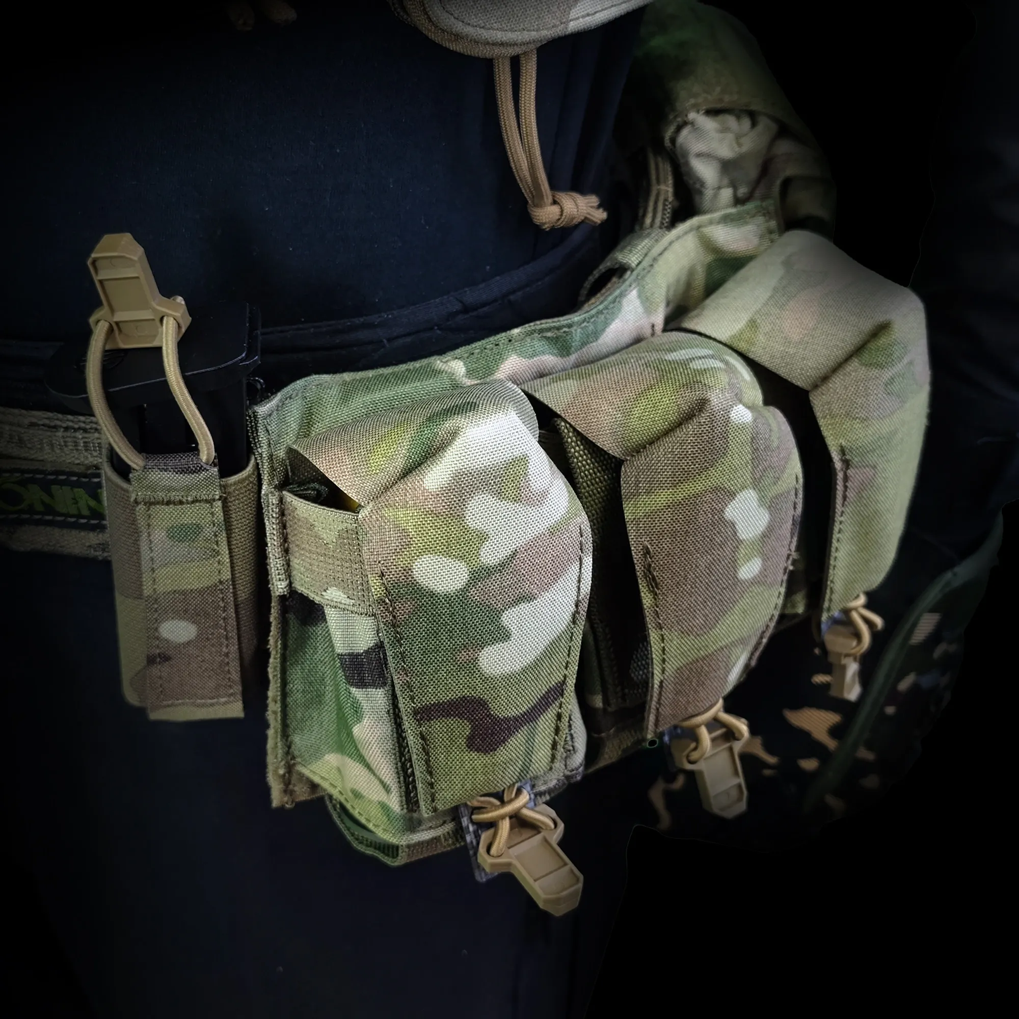 Bolsa táctica triple para equipo compacto