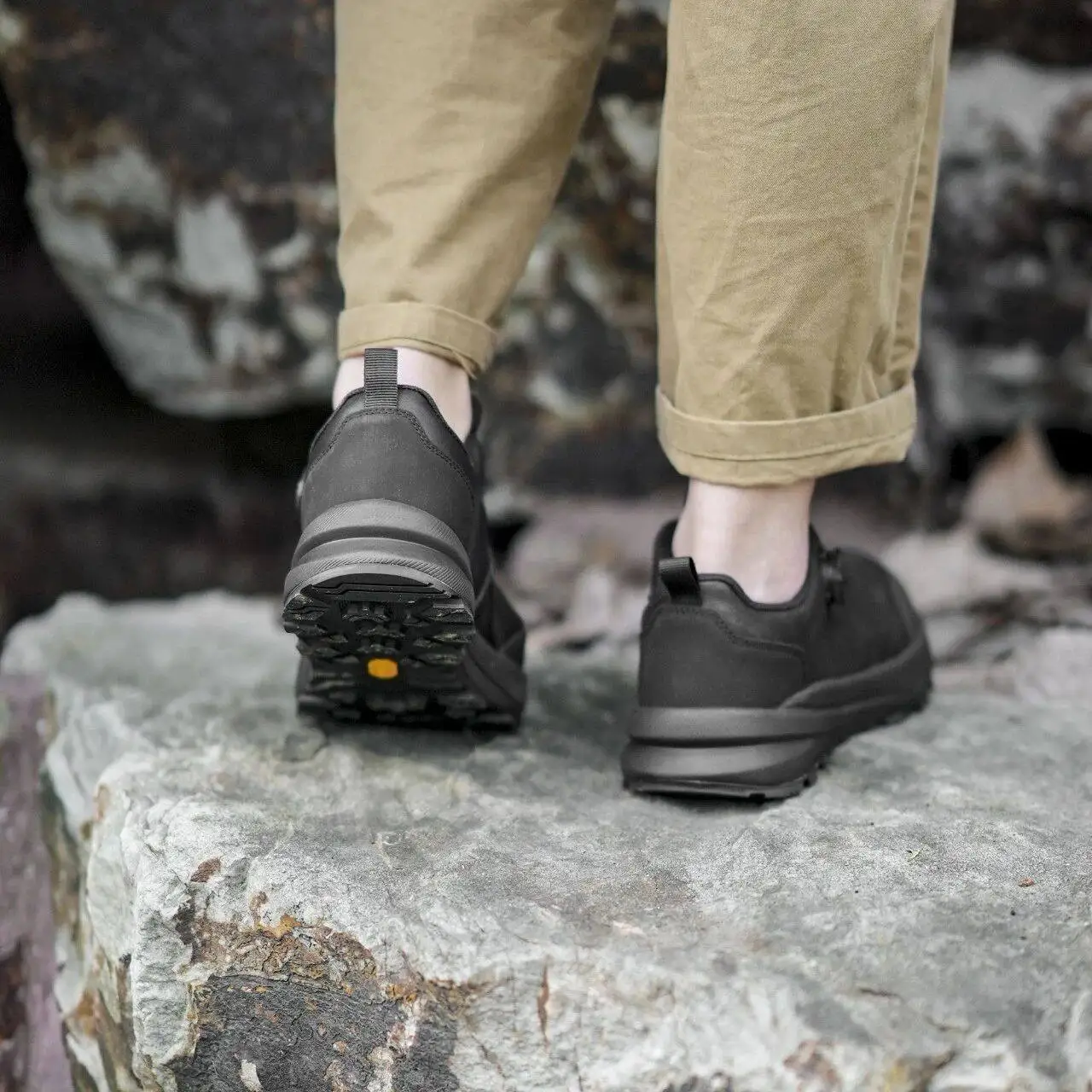 CAMSSOO Botas tácticas de piel – Senderismo montaña invierno hombre - imagen 3