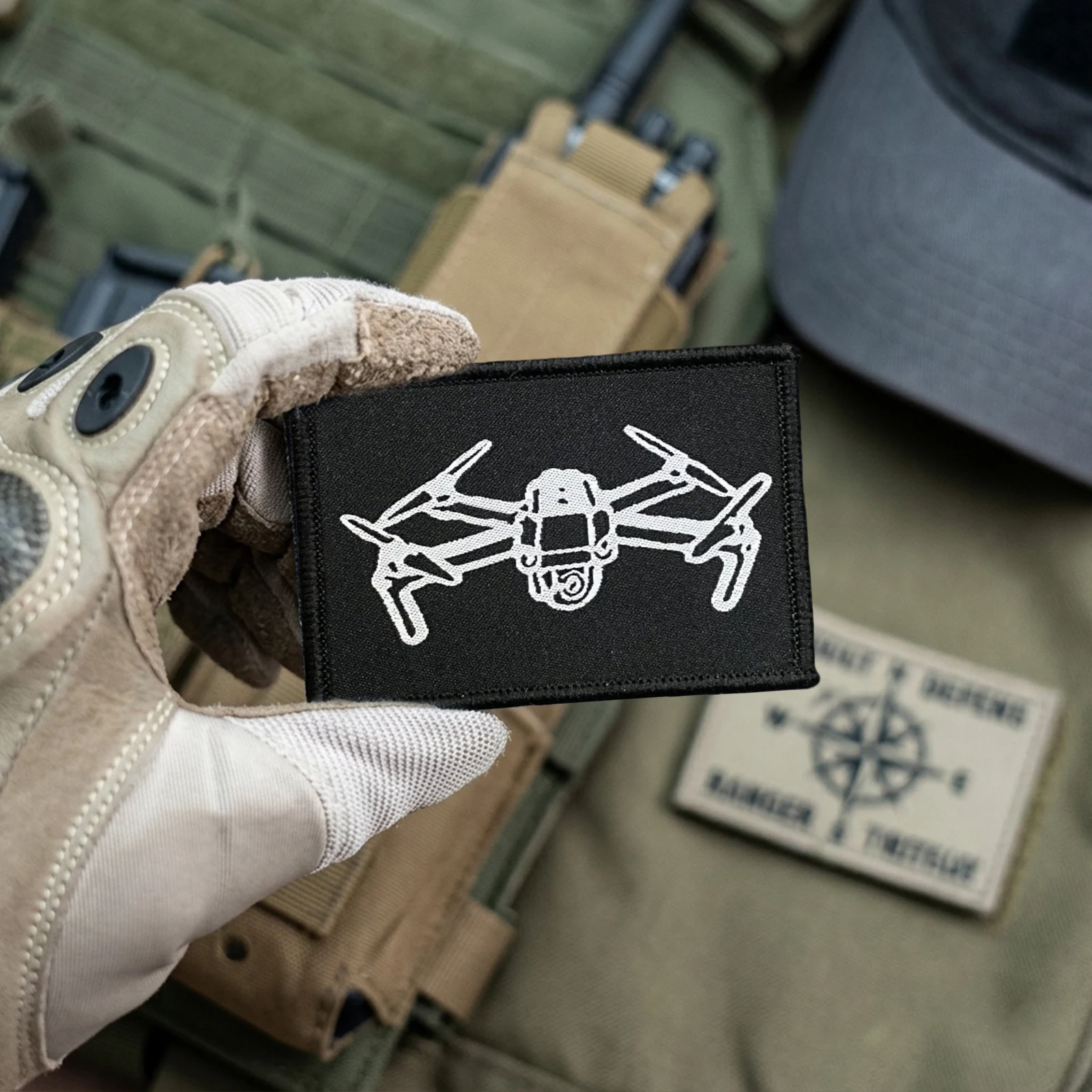Parches Morales Tácticos Velcro – Gancho y Bucle para Mochila y Uniforme - imagen 3