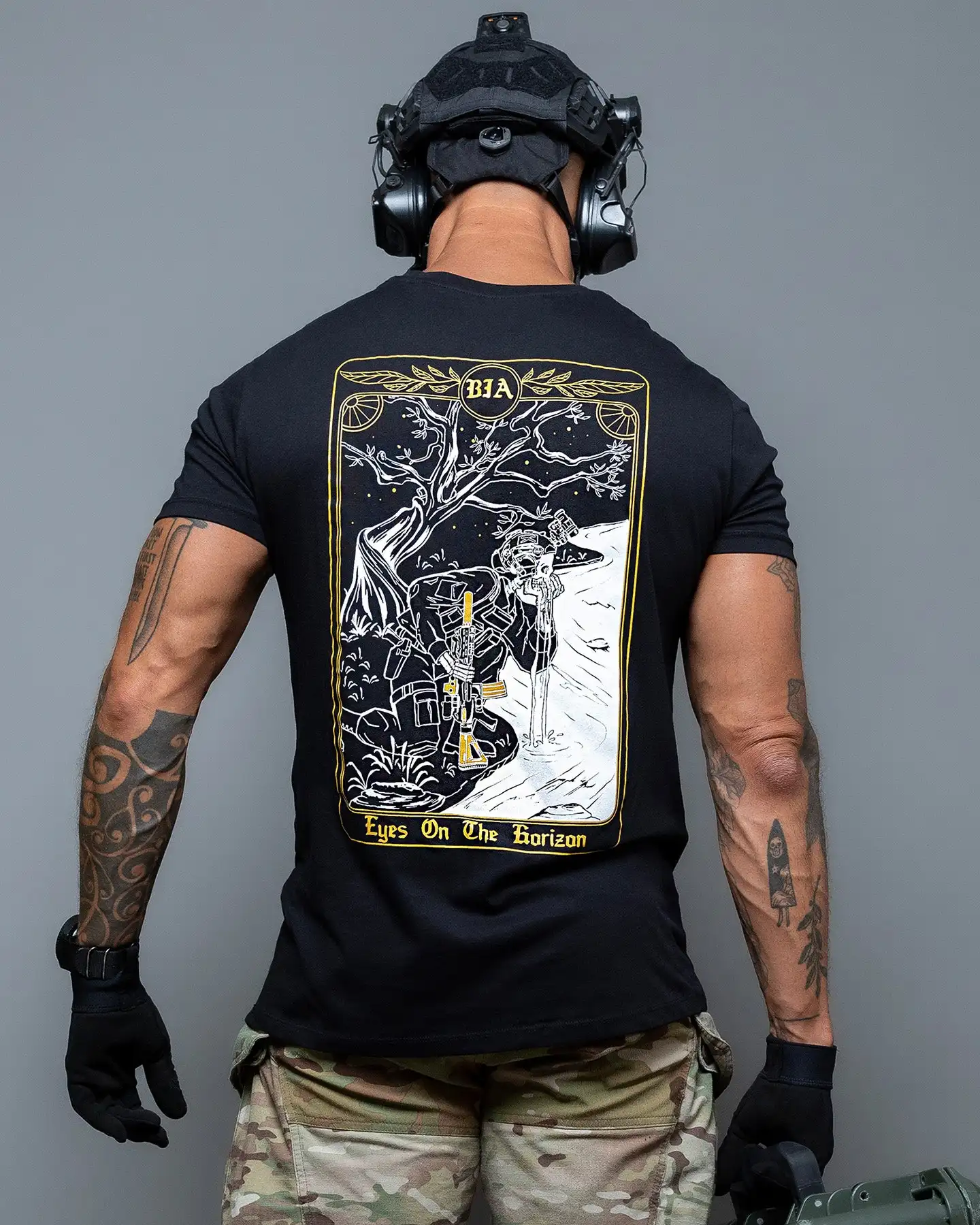 Camiseta algodón deportiva urbana con estampado Mirada al horizonte - imagen 5