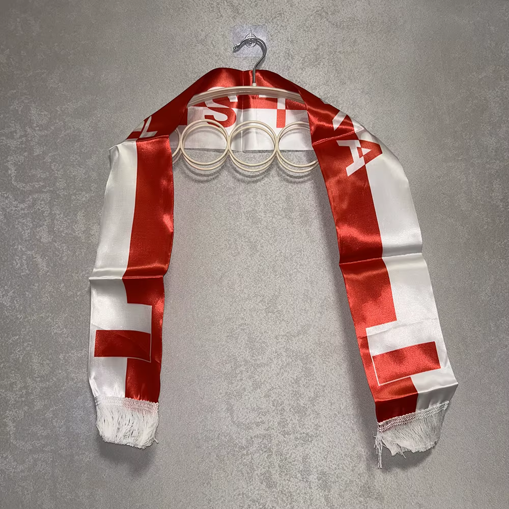 Bufanda de fútbol Polonia satén estampada doble cara con borlas - imagen 5