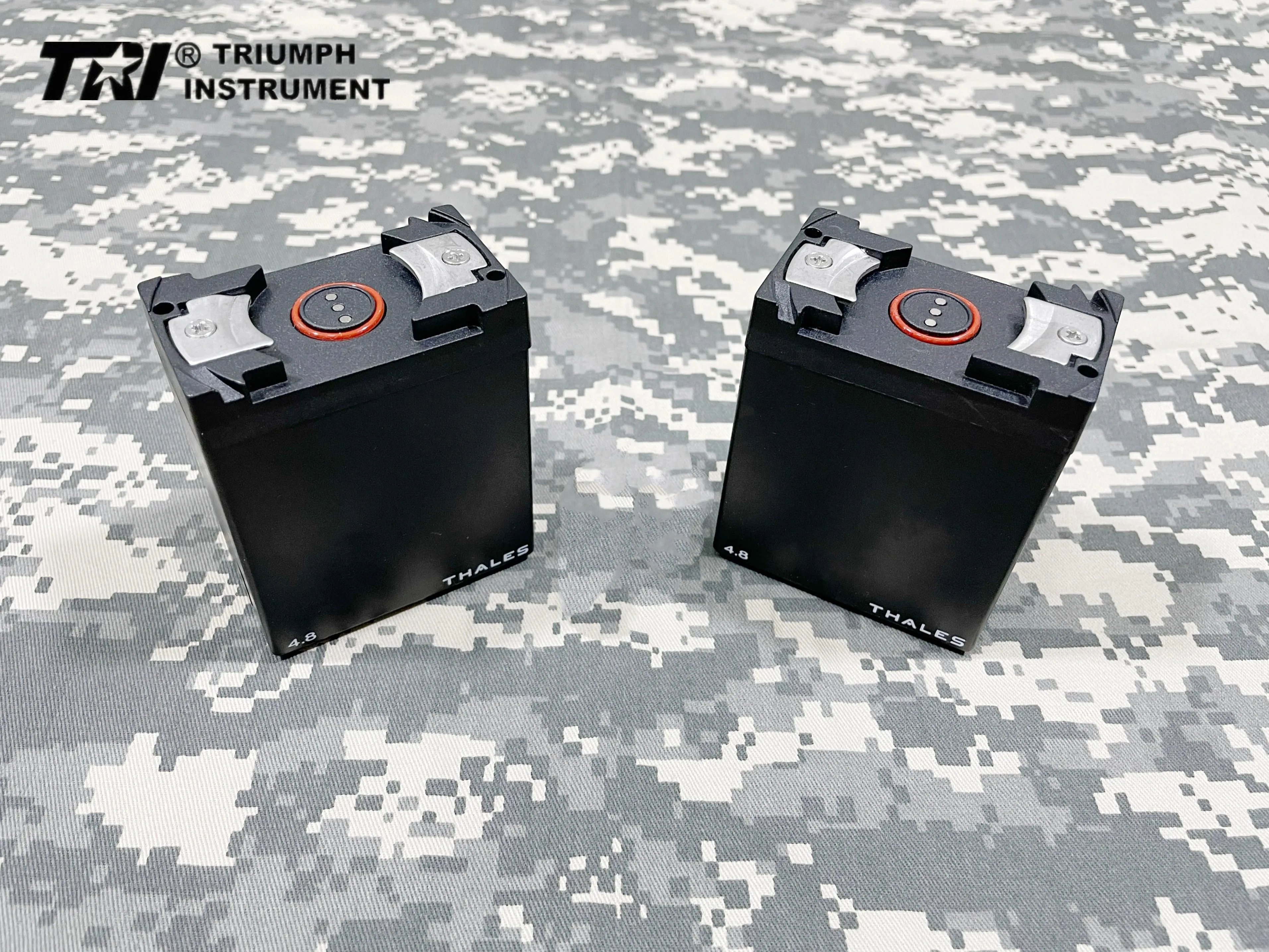 TRI PRC-148 batería para radio táctica con adaptación de voltaje - imagen 4