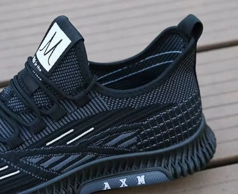 Zapatillas de exterior para hombre listas para combinar con tu ropa