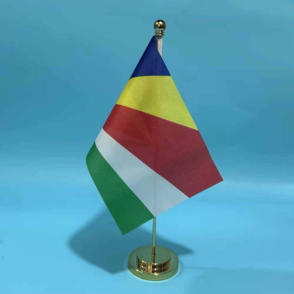 Vista de la bandera nacional en formato compacto
