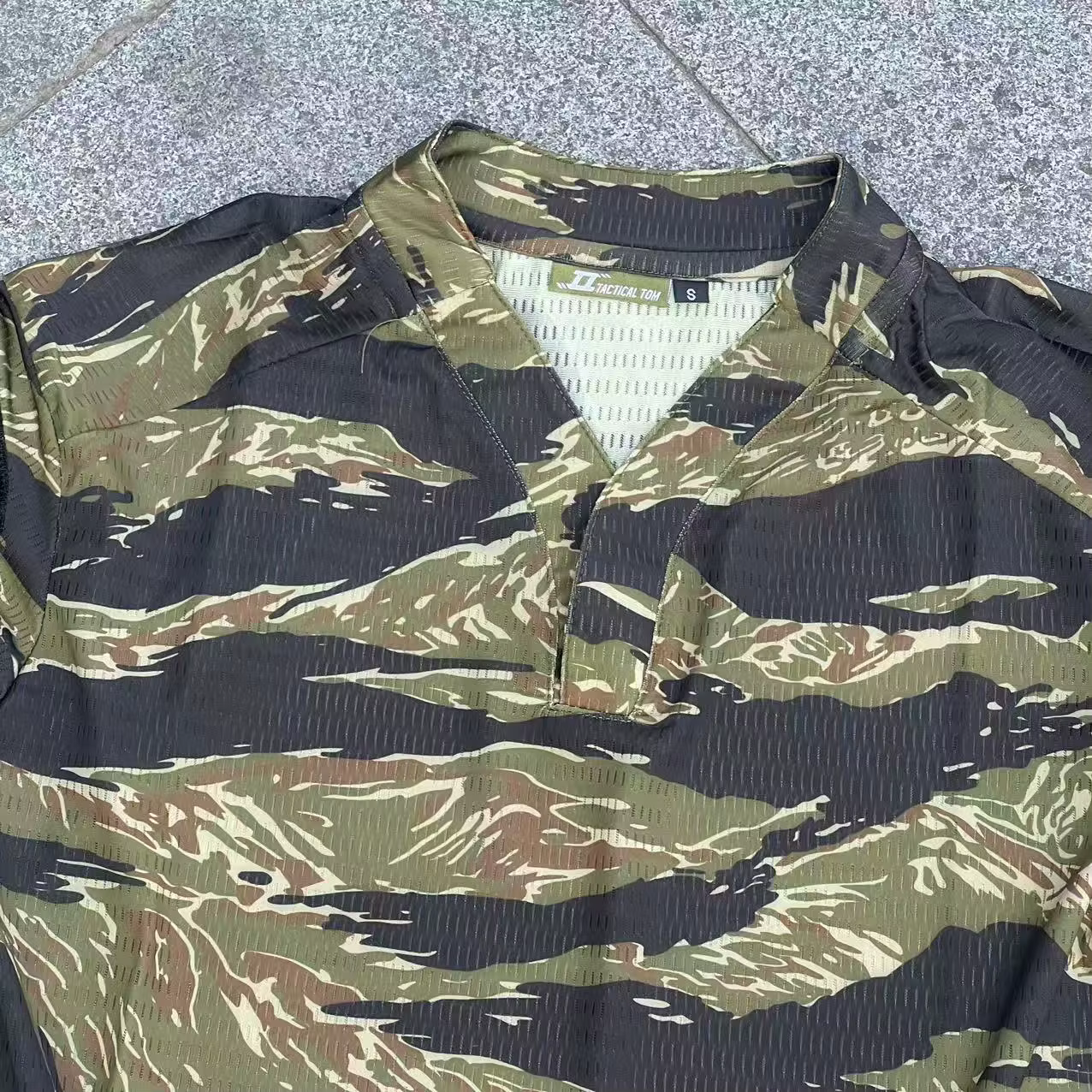 Camiseta táctica manga corta Jungle Tiger Spot cuello en V Tom