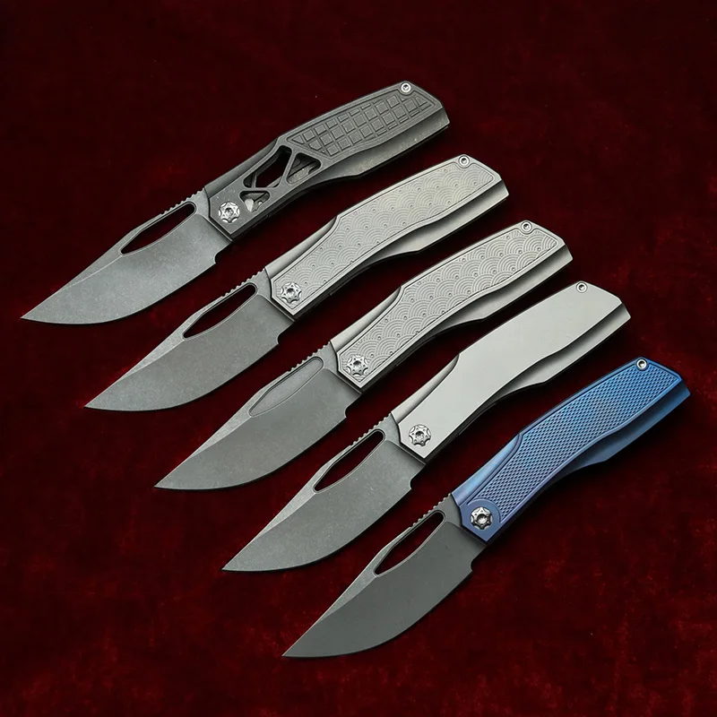 Cuchillo abierto mostrando mecanismo de rodamiento