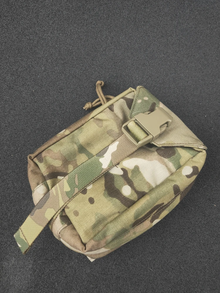Detalle del estilo táctico y estructura de la bolsa