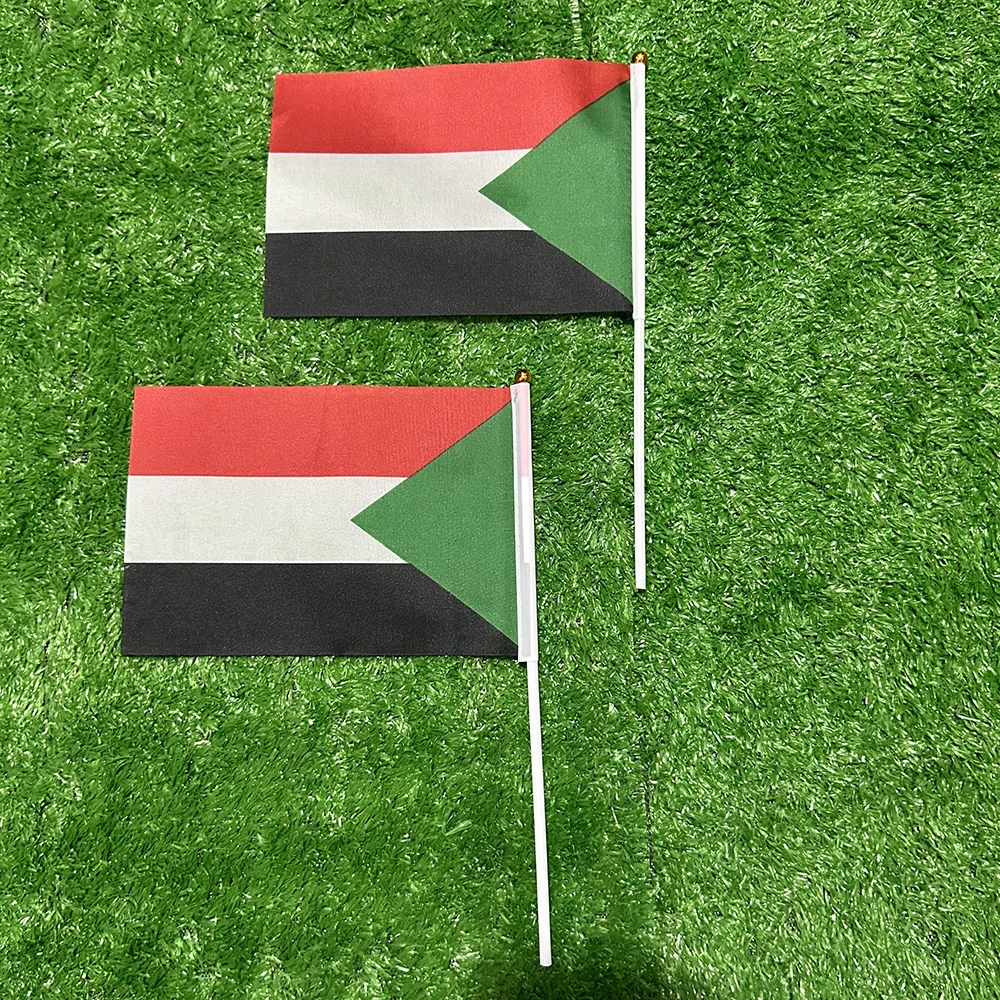 Bandera Sudán poliéster con asta plástica para ondear a mano - imagen 4