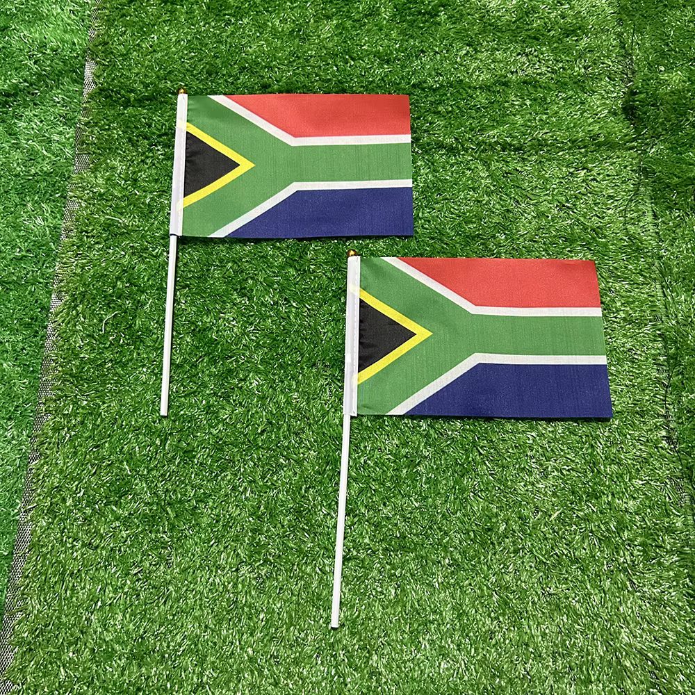Bandera táctica Sudáfrica con asta – Poloéster de mano - imagen 3