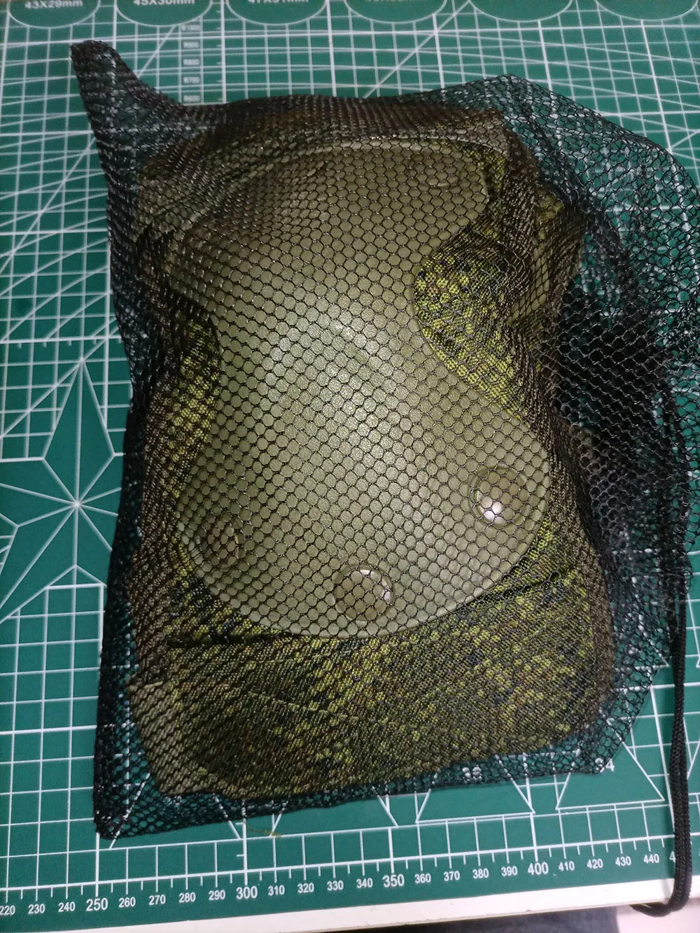 Rodilleras y coderas de camuflaje verde 6B51